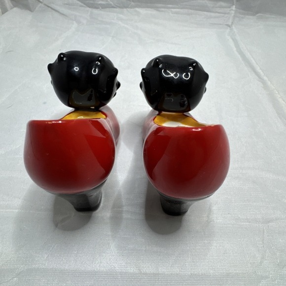 1999 Betty Boop Red High Heel Shoes Ceramic Salt and‎ Pepper Shakers - Picture 8 of 9